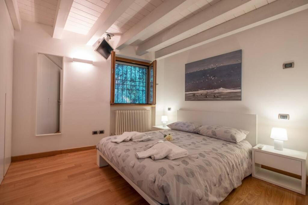 Happy Guest Apartments - Lake & Style Riva di Solto Exterior foto